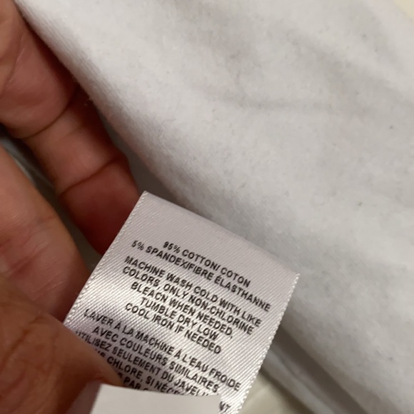 Express Crop Top - Picture 3 of 4